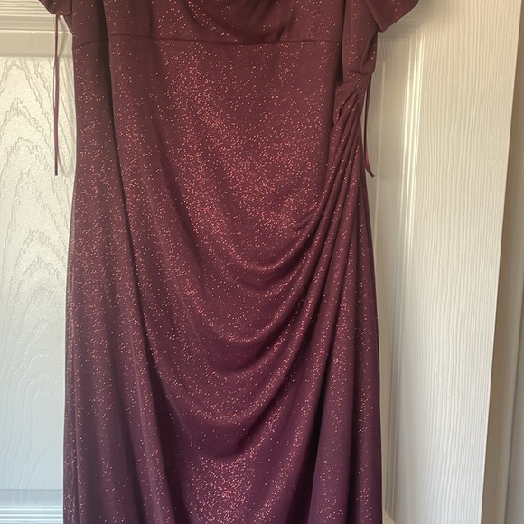 Wine Colored Gown (Sparkly) - Picture 3 of 8